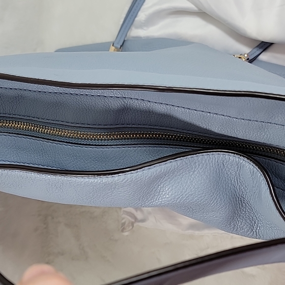 Micheal Kors Light Blue Large Tote - Picture 7 of 13